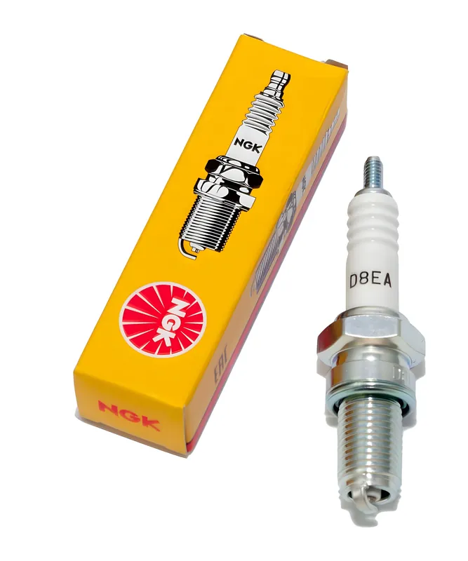 Neu Zündkerze NGK D8EA, 19,0mm Langgewinde Ø 12,0mm, 1117 / 2120